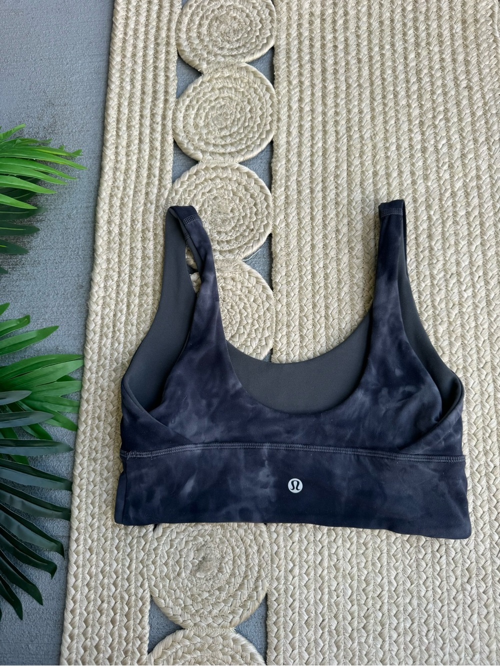 lululemon athletica Black Tie-Dye Scoop Sports Bra size 6